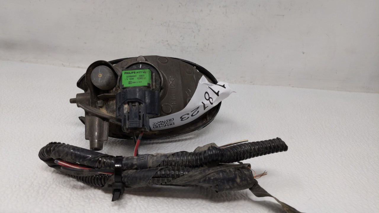 2004-2006 Mazda 3 Passenger Right Oem Front Light Lamp - Oemusedautoparts1.com