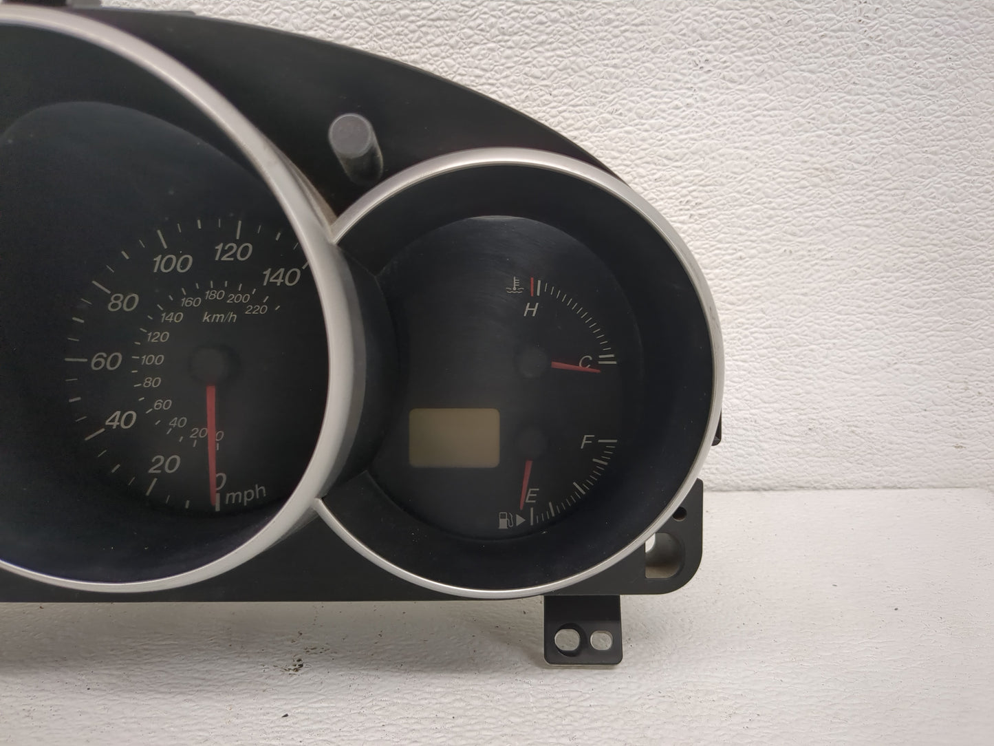 2004-2006 Mazda 3 Instrument Cluster Speedometer Gauges Fits Fits 2004 2005 2006 OEM Used Auto Parts - Oemusedautoparts1.com
