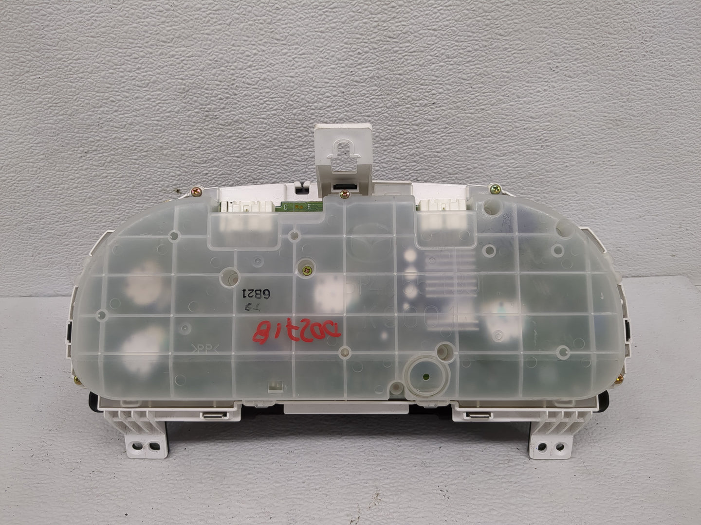 2004-2006 Mazda 3 Instrument Cluster Speedometer Gauges Fits Fits 2004 2005 2006 OEM Used Auto Parts - Oemusedautoparts1.com