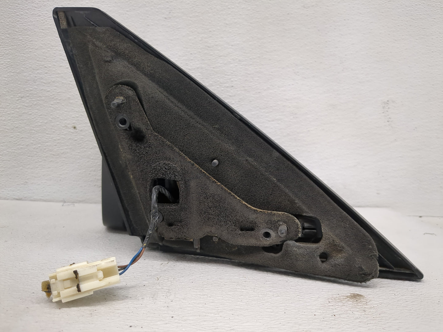 2004-2006 Mazda 3 Driver Side View Mirror - Left Door Mirror OEM Used - Oemusedautoparts1.com