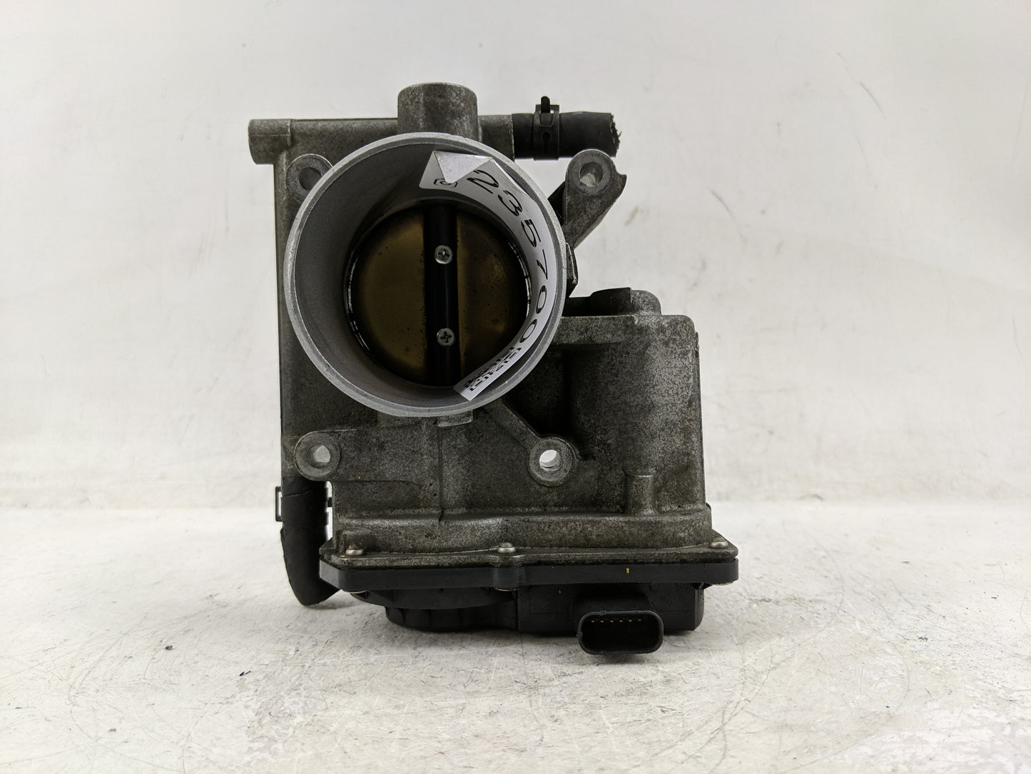 2006-2013 Mazda 3 Throttle Body P/N:L3R4 13 640 Fits Fits 2006 2007 2008 2009 2010 2011 2012 2013 OEM Used Auto Parts - Oemu