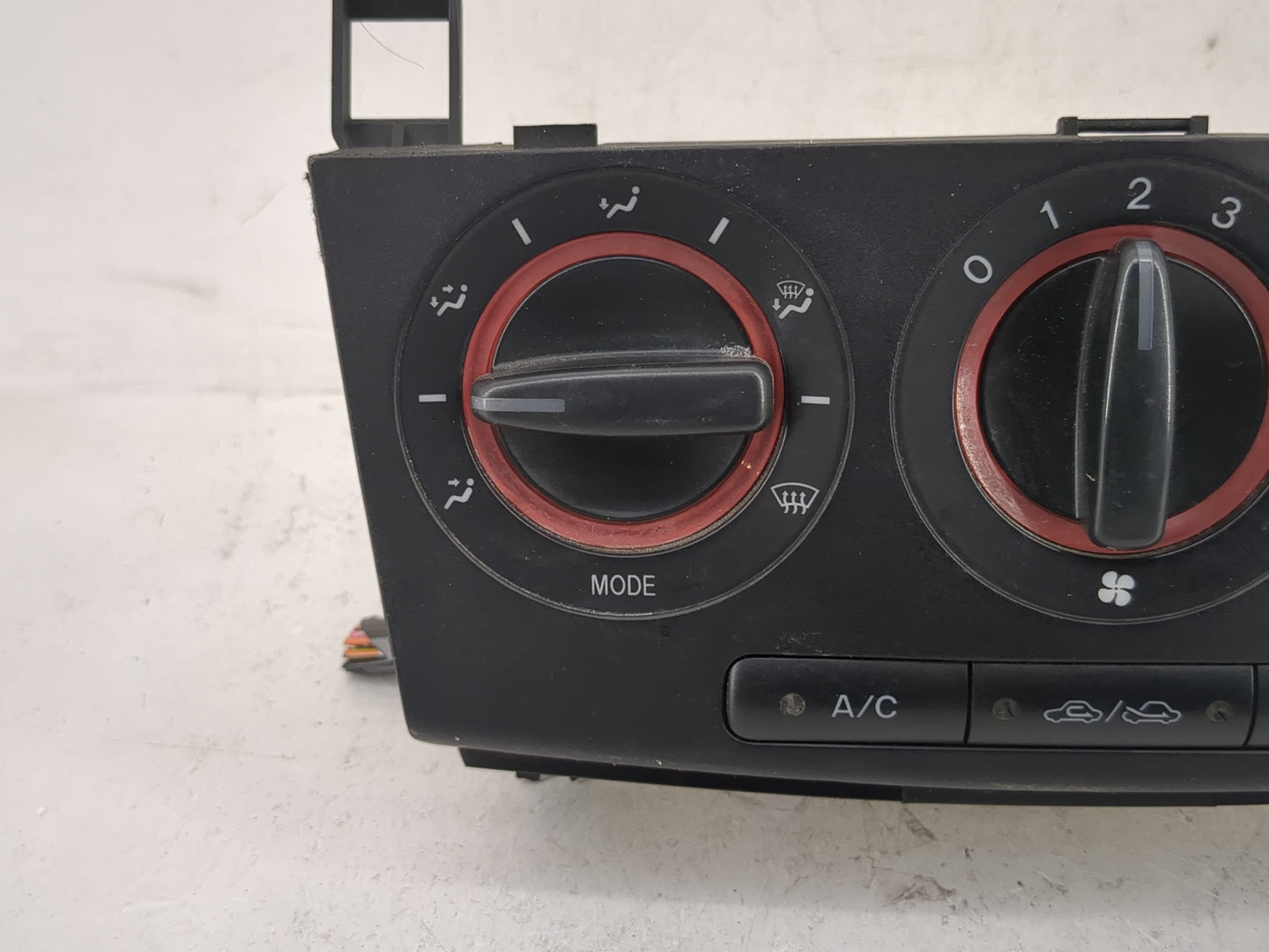 2004-2006 Mazda 3 Climate Control Module Temperature AC/Heater Replacement Fits Fits 2004 2005 2006 OEM Used Auto Parts - Oe