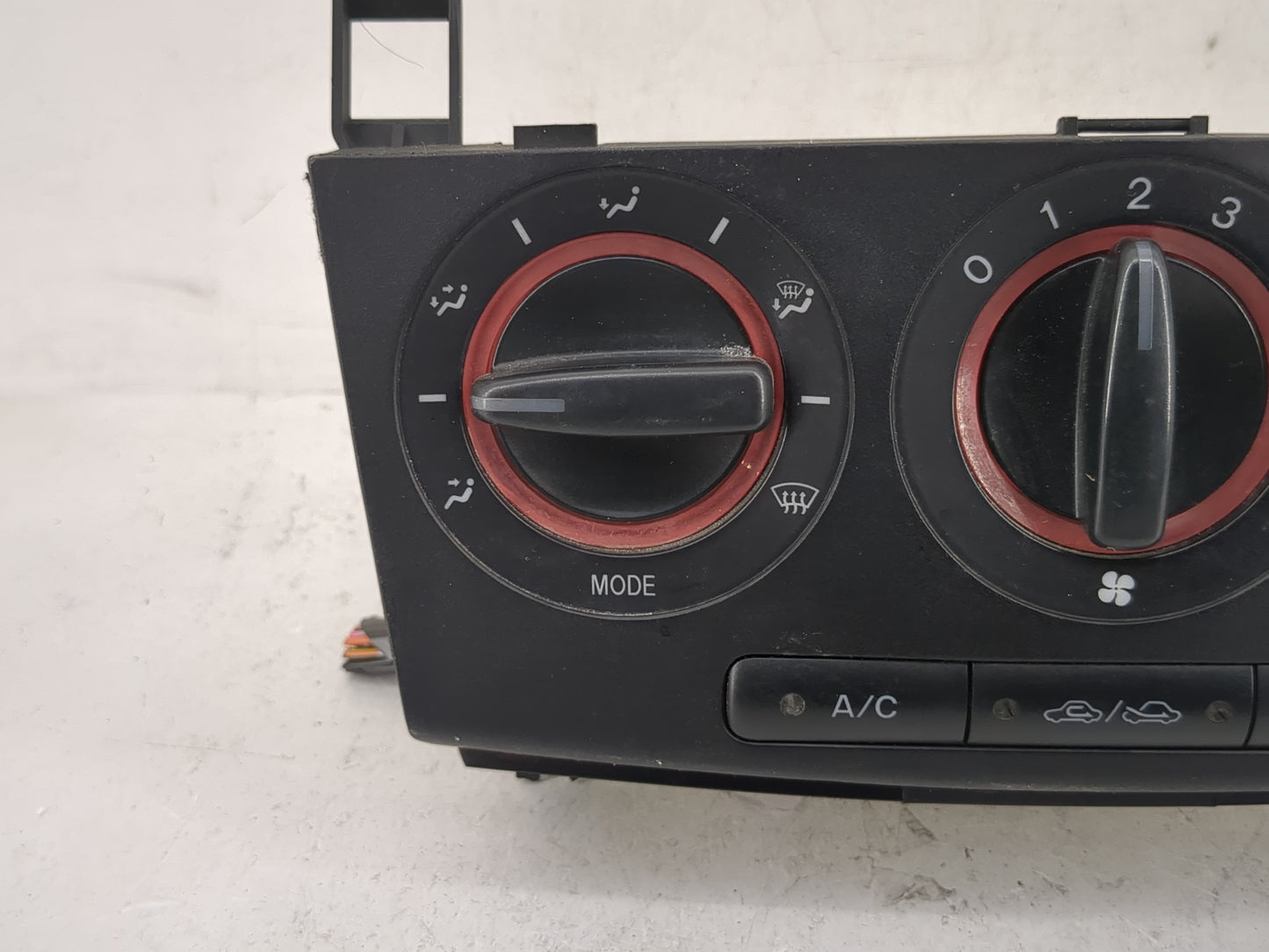 2004-2006 Mazda 3 Climate Control Module Temperature AC/Heater Replacement Fits Fits 2004 2005 2006 OEM Used Auto Parts - Oe