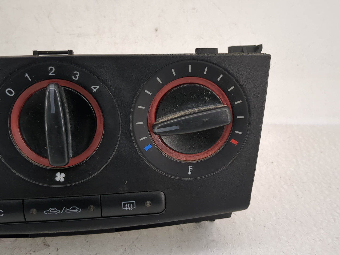 2004-2006 Mazda 3 Climate Control Module Temperature AC/Heater Replacement Fits Fits 2004 2005 2006 OEM Used Auto Parts - Oe