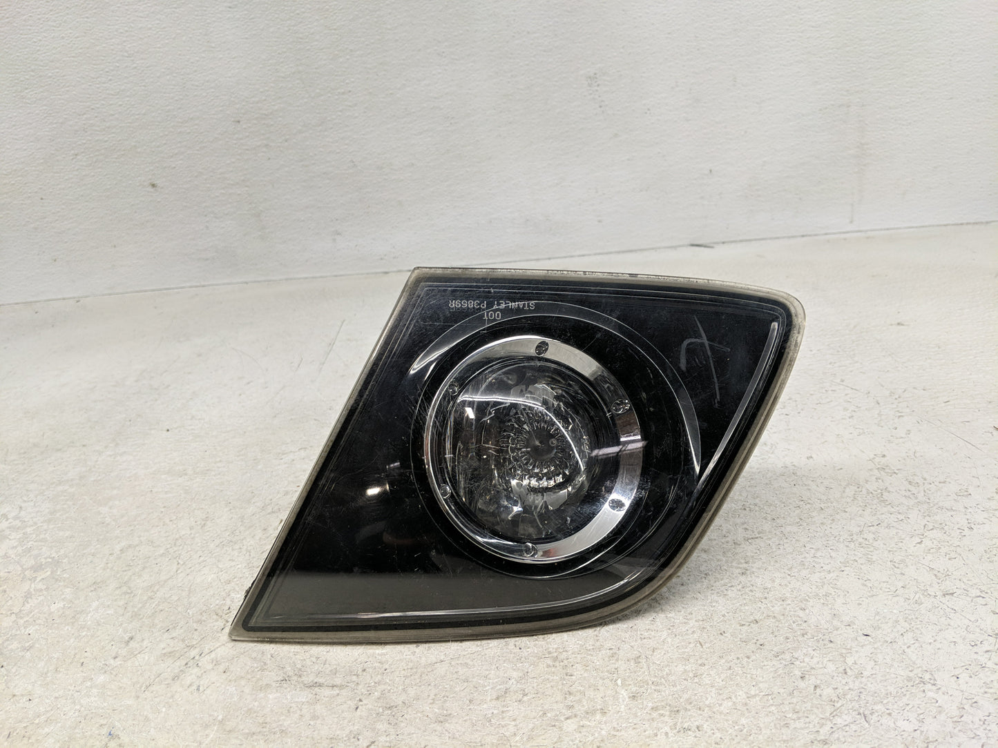 2004-2006 Mazda 3 Passenger Right Oem Front Light Lamp - Oemusedautoparts1.com