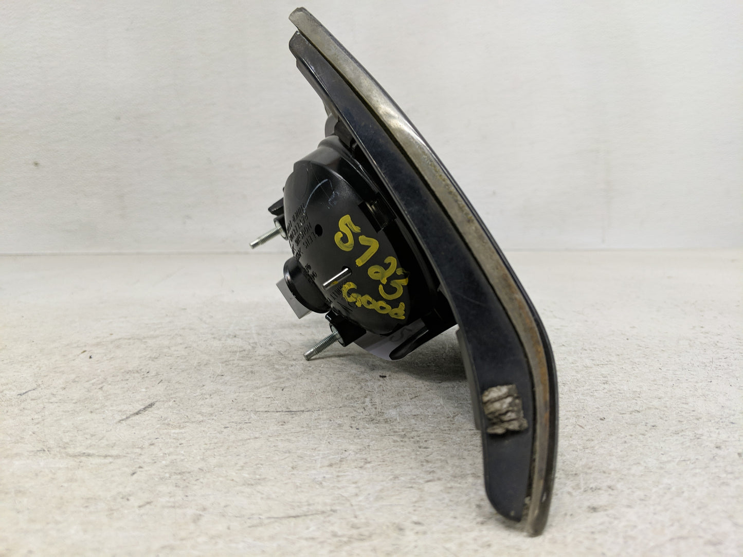 2004-2006 Mazda 3 Passenger Right Oem Front Light Lamp - Oemusedautoparts1.com