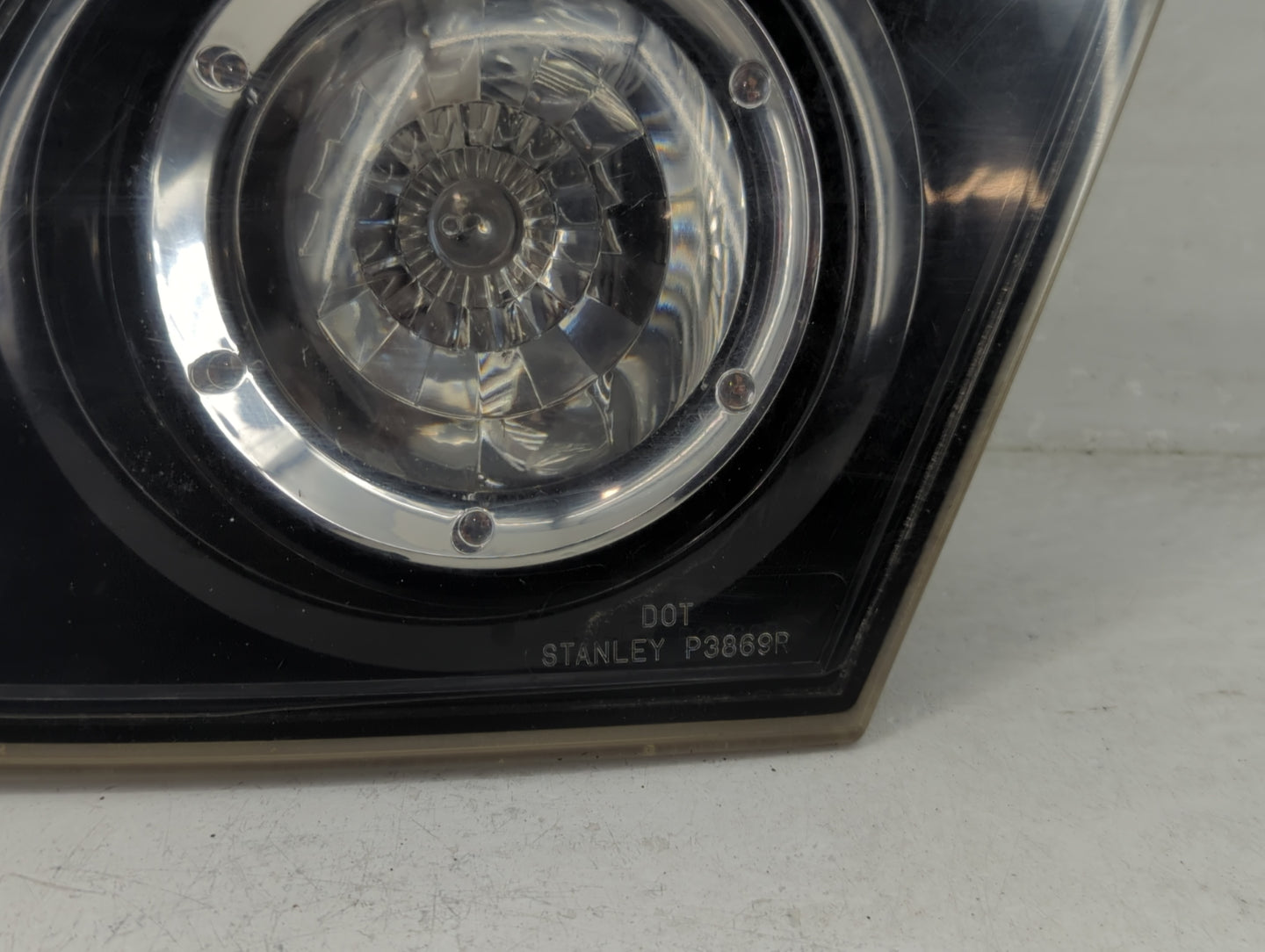 2004-2006 Mazda 3 Tail Light Assembly Passenger Right OEM P/N:P2913 Fits Fits 2004 2005 2006 OEM Used Auto Parts - Oemusedau