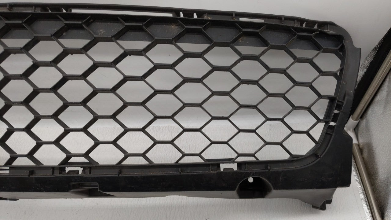 2004-2006 Mazda 3 Front Grille Bumper Not Included - Oemusedautoparts1.com