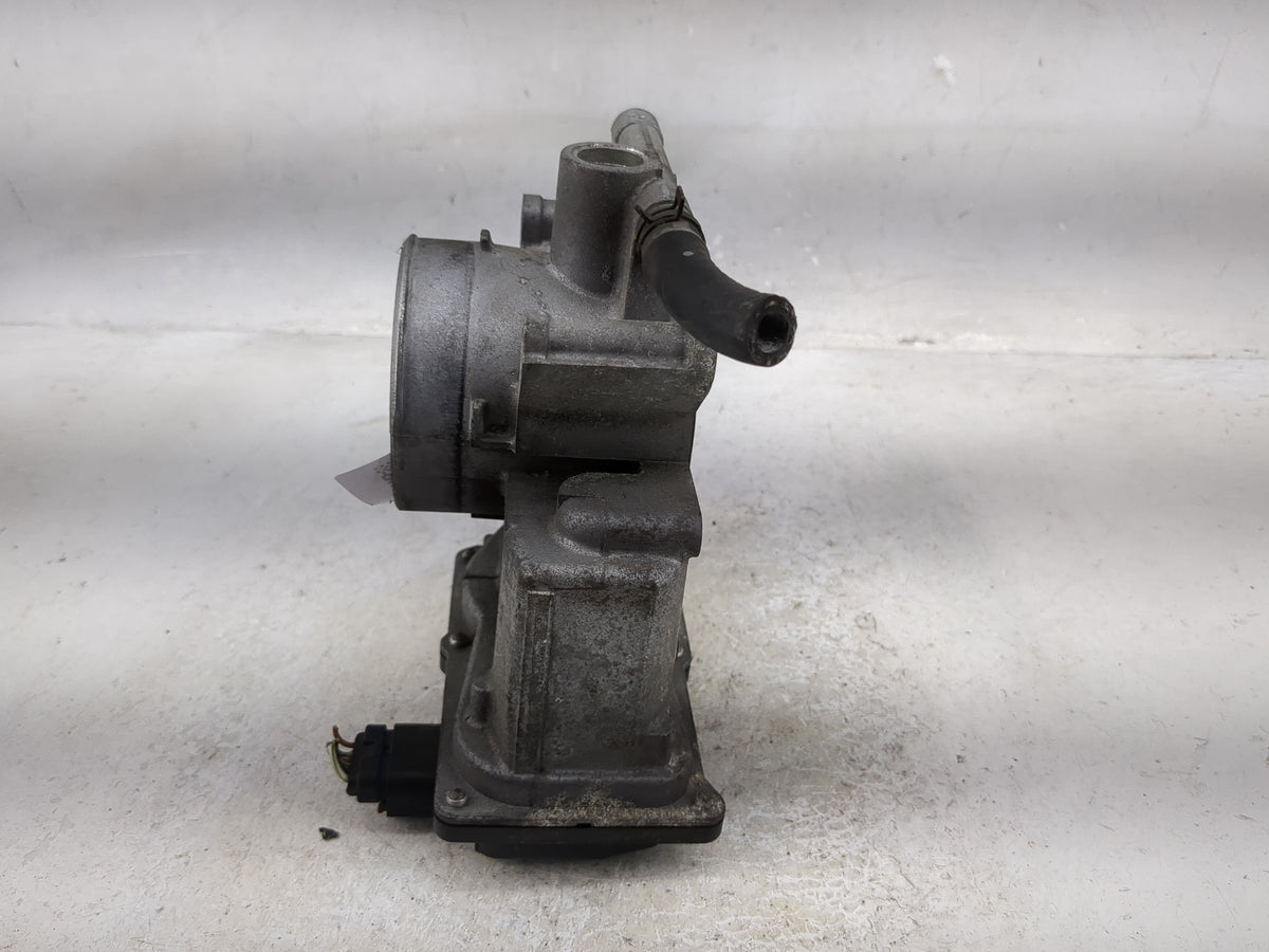 2006-2013 Mazda 3 Throttle Body P/N:L3R4 13 640 Fits Fits 2006 2007 2008 2009 2010 2011 2012 2013 OEM Used Auto Parts - Oemu