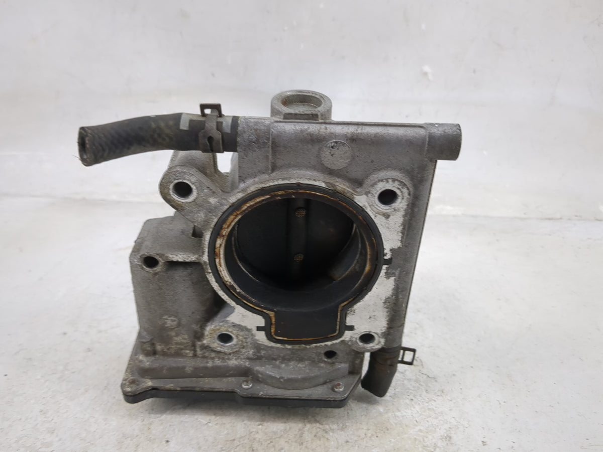 2006-2013 Mazda 3 Throttle Body P/N:L3R4 13 640 Fits Fits 2006 2007 2008 2009 2010 2011 2012 2013 OEM Used Auto Parts - Oemu