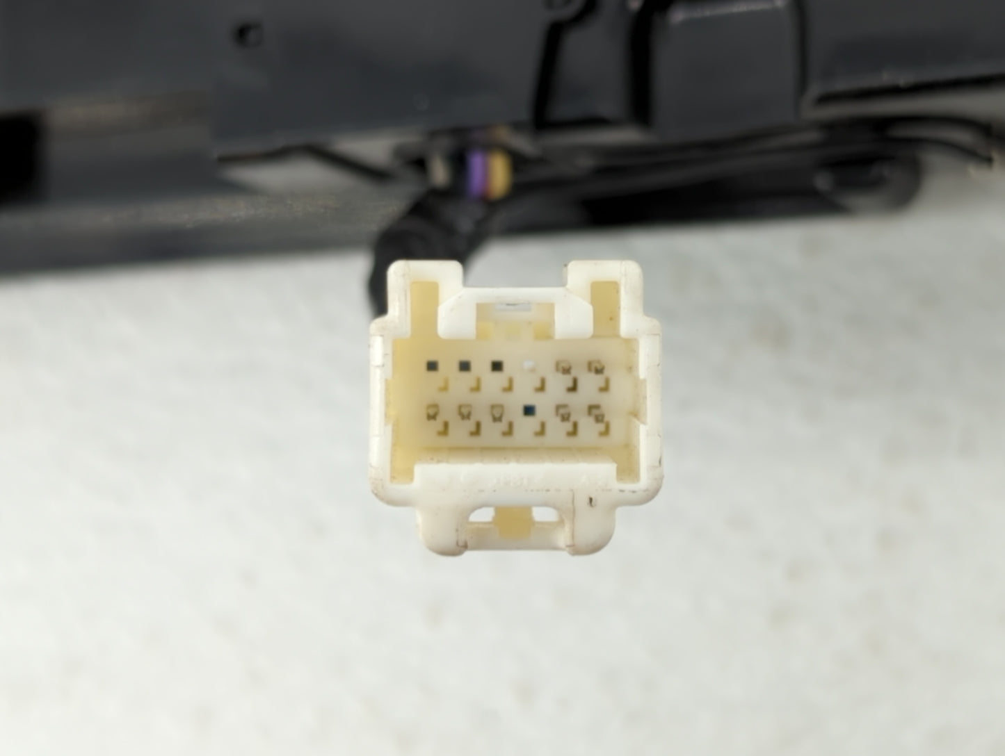 2006-2007 Mazda 3 Am Fm Cd Player Radio Receiver - Oemusedautoparts1.com