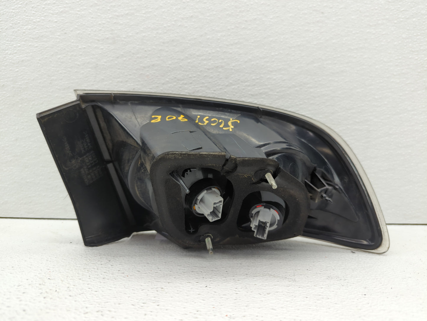 2004-2006 Mazda 3 Tail Light Assembly Passenger Right OEM Fits Fits 2004 2005 2006 OEM Used Auto Parts - Oemusedautoparts1.c