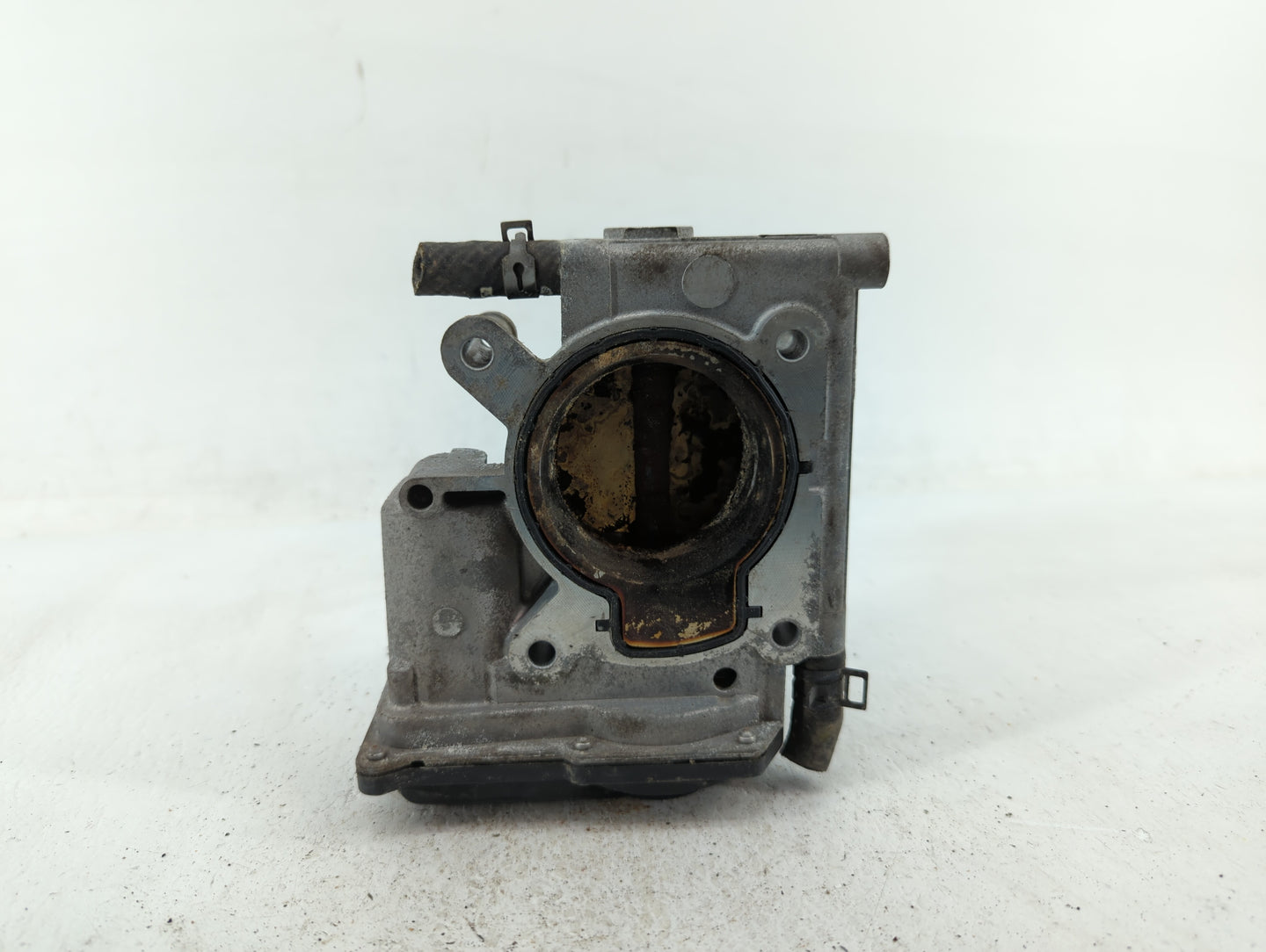 2006-2013 Mazda 3 Throttle Body P/N:L3R4 13 640 L3G2 13 640 A, P53N 13 640 Fits Fits 2006 2007 2008 2009 2010 2011 2012 2013