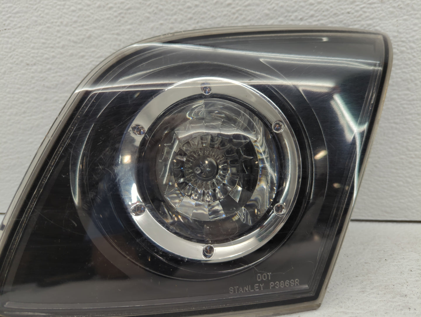 2004-2006 Mazda 3 Tail Light Assembly Passenger Right OEM P/N:P2913 Fits Fits 2004 2005 2006 OEM Used Auto Parts - Oemusedau