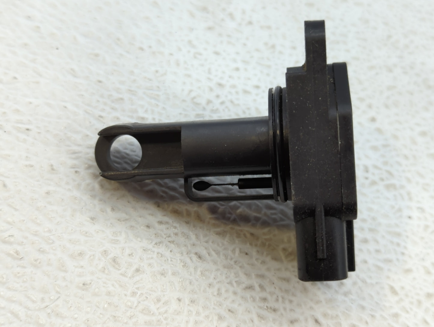 2004-2013 Mazda 3 Mass Air Flow Meter Maf - Oemusedautoparts1.com