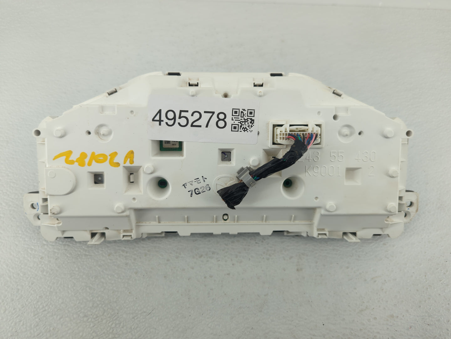 2004-2006 Mazda 3 Instrument Cluster Speedometer Gauges P/N:42 BN8J A BP4K55430 K9001, BP4K55430 Fits Fits 2004 2005 2006 OE