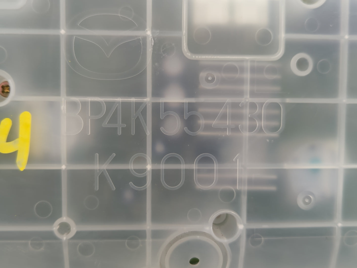 2004-2006 Mazda 3 Instrument Cluster Speedometer Gauges P/N:BP4K 55 430 4XBN8CA41BN8E Fits Fits 2004 2005 2006 OEM Used Auto