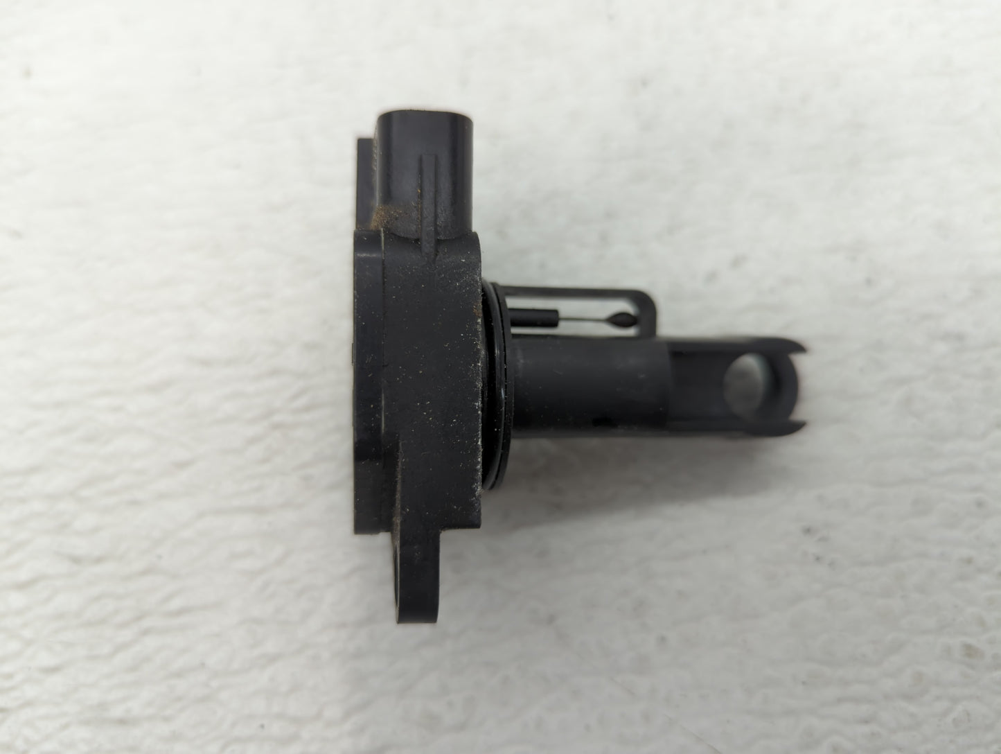 2004-2013 Mazda 3 Mass Air Flow Meter Maf - Oemusedautoparts1.com