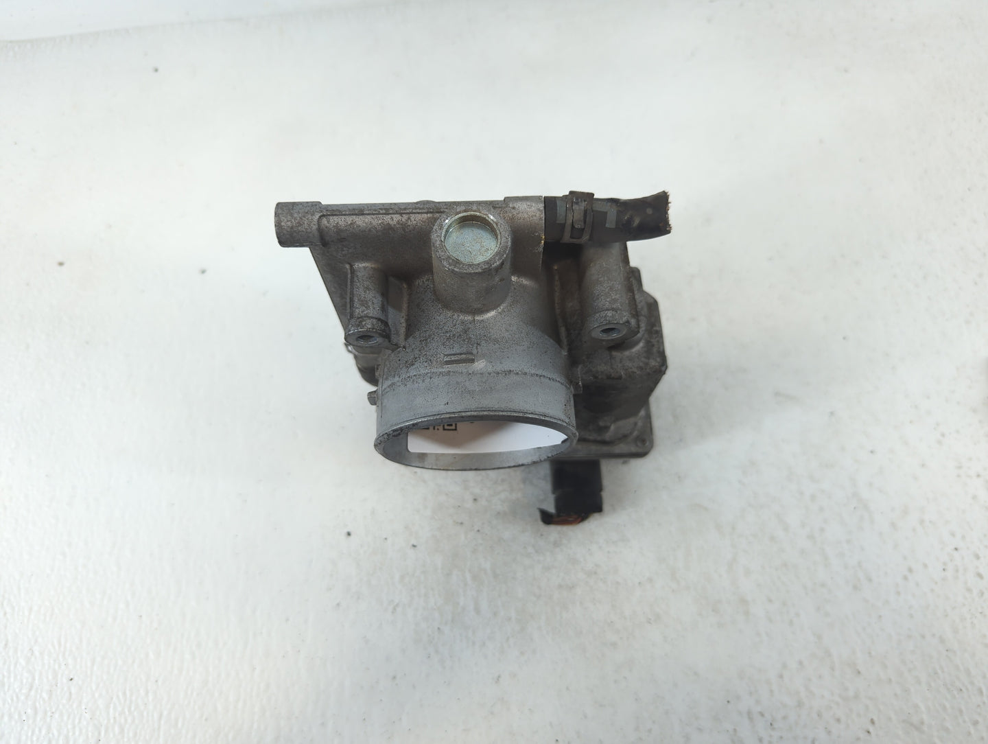 2006-2013 Mazda 3 Throttle Body P/N:L3R4 13 640 L3G2, 6M8G-A Fits Fits 2006 2007 2008 2009 2010 2011 2012 2013 OEM Used Auto