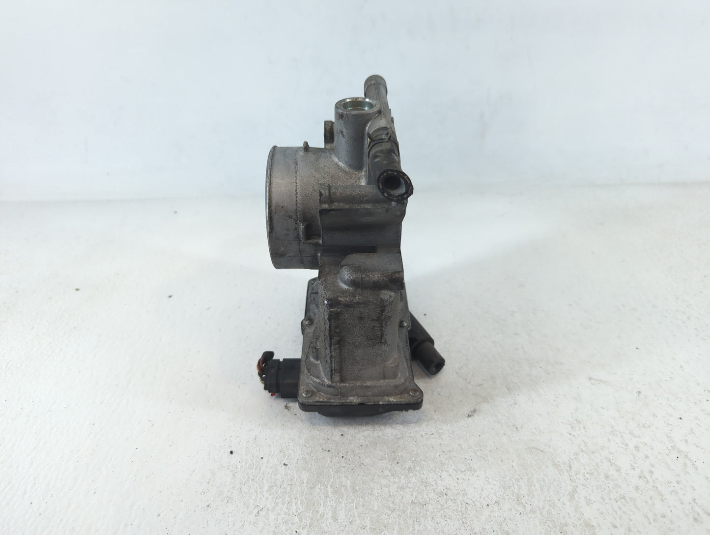 2006-2013 Mazda 3 Throttle Body P/N:L3R4 13 640 L3G2, 6M8G-A Fits Fits 2006 2007 2008 2009 2010 2011 2012 2013 OEM Used Auto