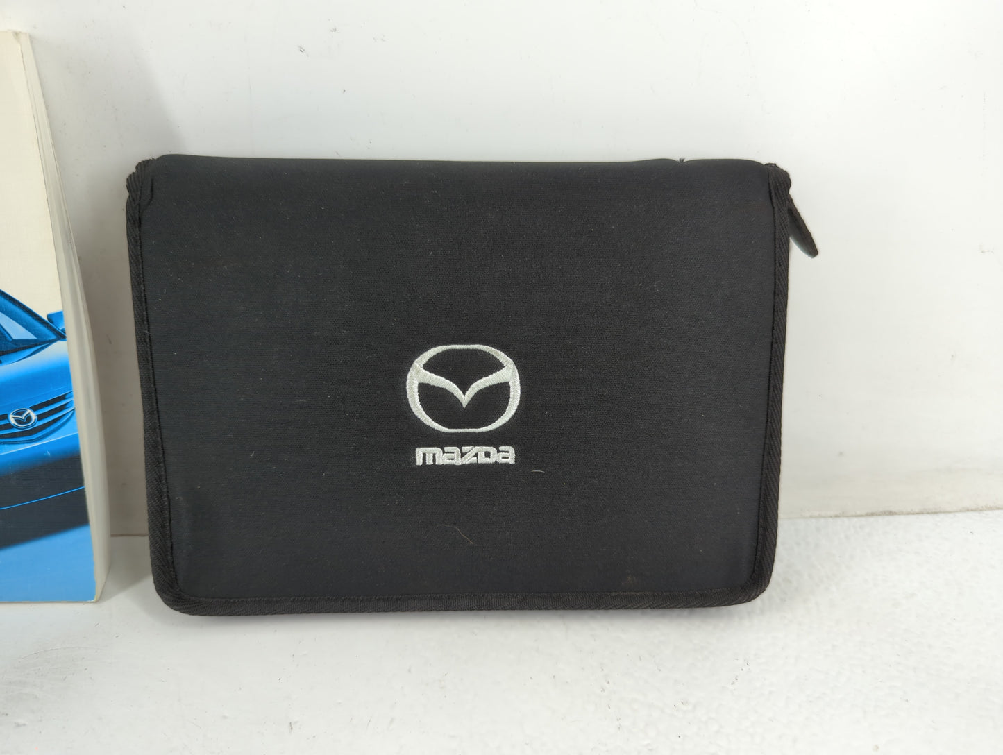 2006 Mazda 3 Owners Manual Book Guide P/N:9999-95-038C OEM Used Auto Parts - Oemusedautoparts1.com