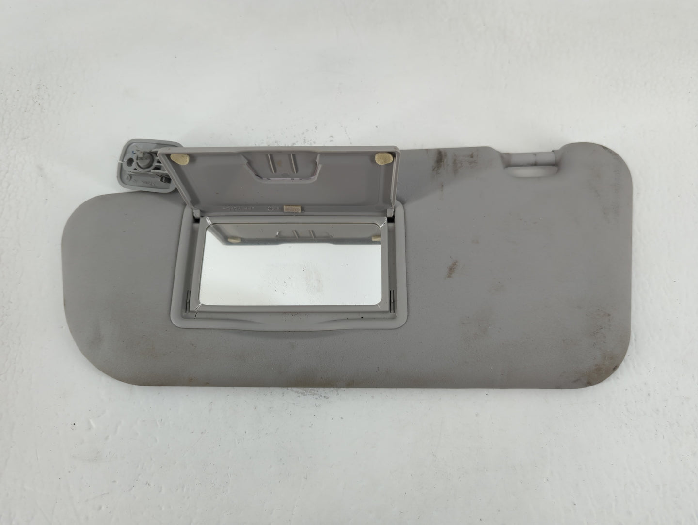 2006 Mazda 3 Sun Visor Shade Replacement Passenger Right Mirror Fits OEM Used Auto Parts - Oemusedautoparts1.com