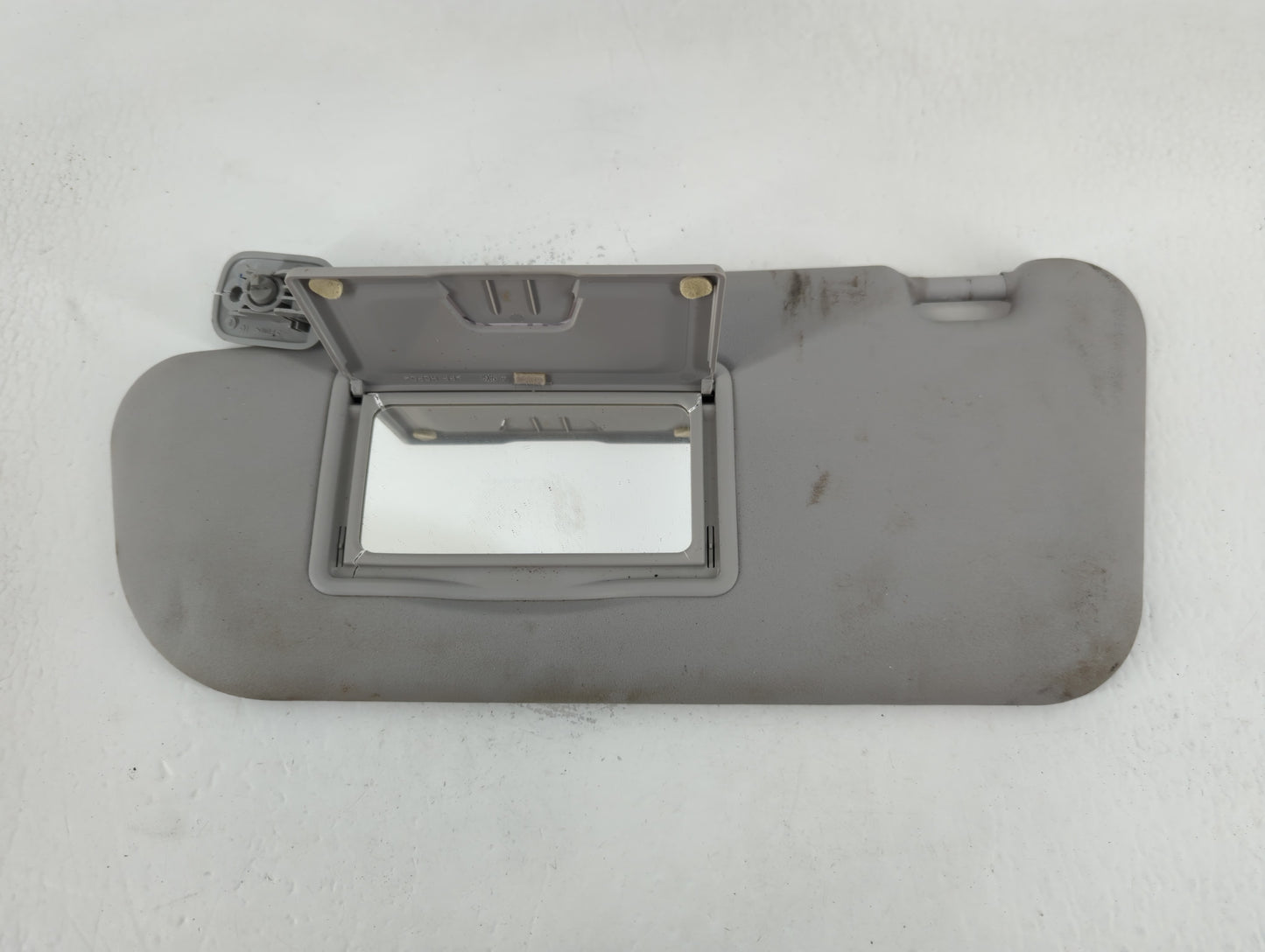 2006 Mazda 3 Sun Visor Shade Replacement Passenger Right Mirror Fits OEM Used Auto Parts - Oemusedautoparts1.com