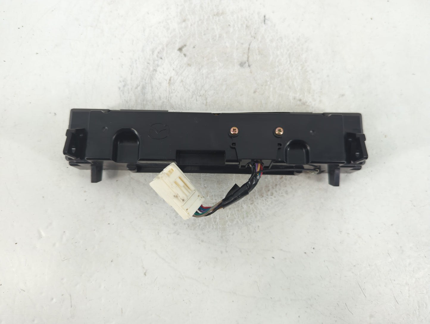 2006-2007 Mazda 3 Radio AM FM Cd Player Receiver Replacement Fits Fits 2006 2007 OEM Used Auto Parts - Oemusedautoparts1.com