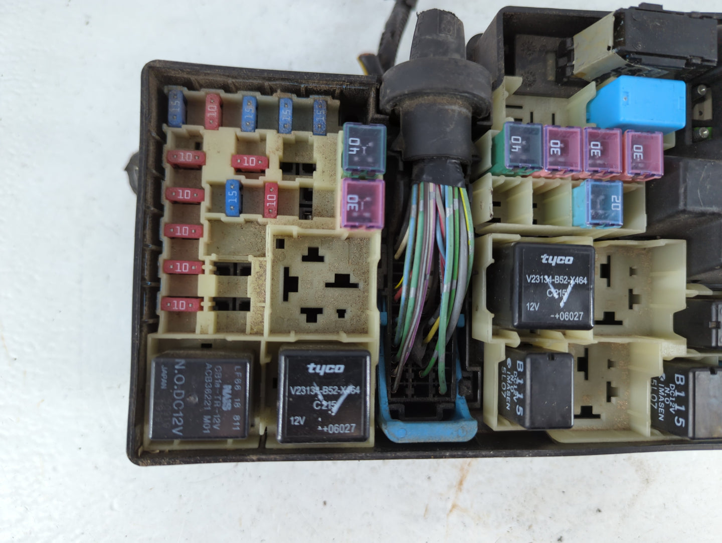 2004-2009 Mazda 3 Fusebox Fuse Box Panel Relay Module P/N:BP4K-66765 518818109 Fits Fits 2004 2005 2006 2007 2008 2009 OEM U