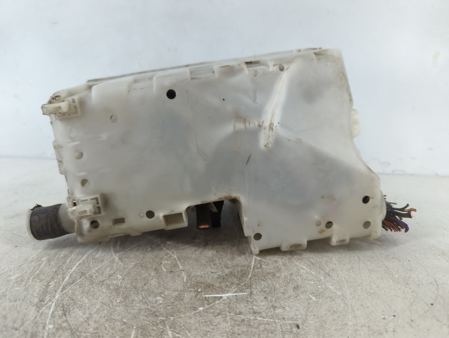 2006-2007 Mazda 5 Fusebox Fuse Box Panel Relay Module P/N:5641-3W Fits Fits 2006 2007 OEM Used Auto Parts - Oemusedautoparts