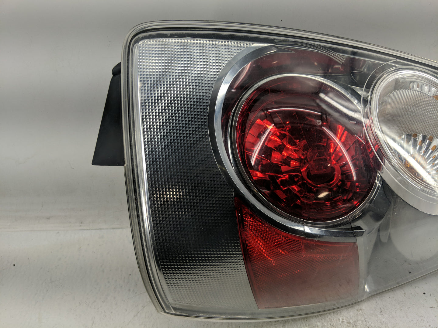 2006-2007 Mazda 5 Tail Light Assembly Passenger Right OEM P/N:C23551150 Fits Fits 2006 2007 OEM Used Auto Parts - Oemusedaut