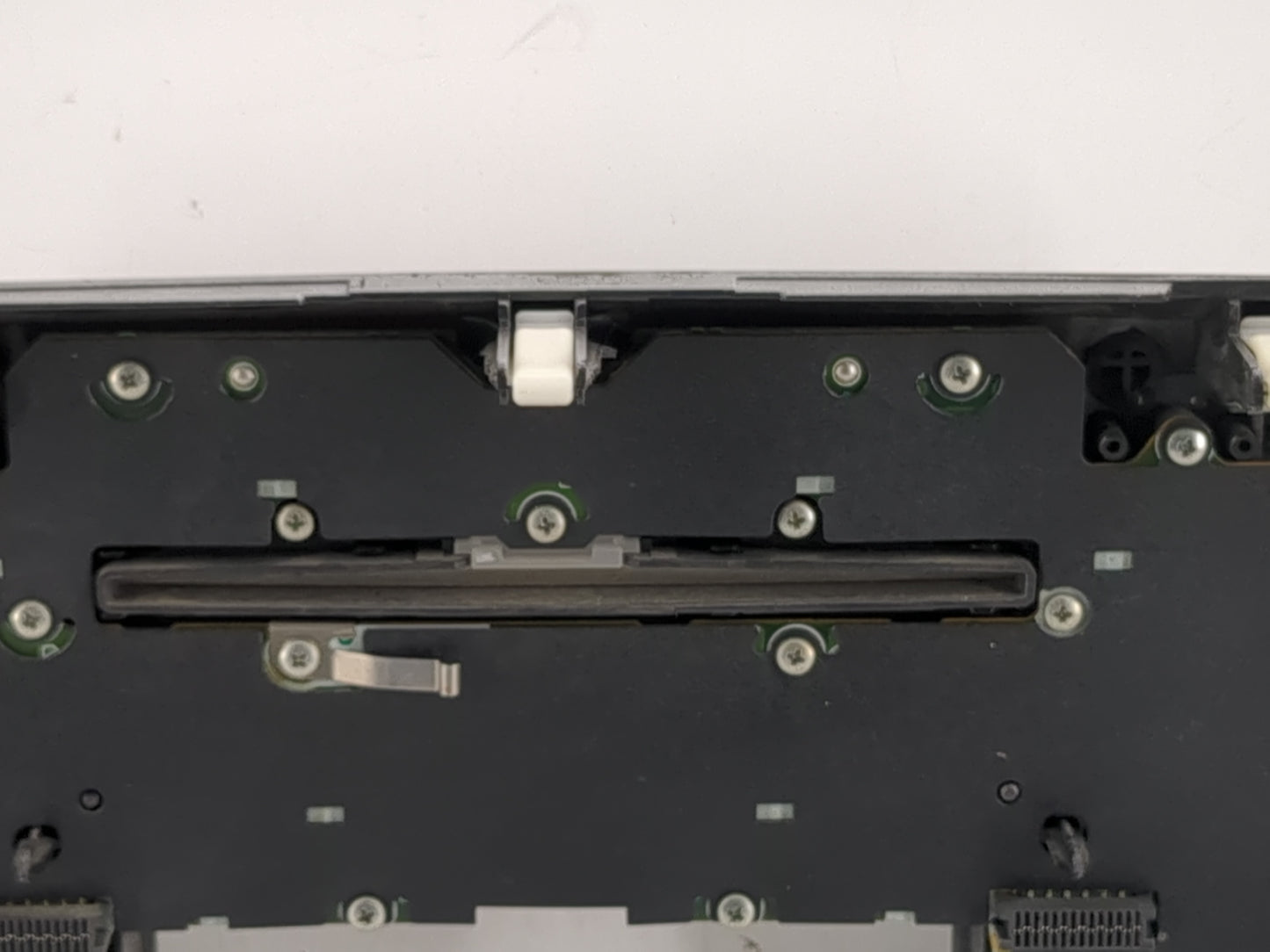 2006-2007 Mazda 5 Radio Control Panel - Oemusedautoparts1.com