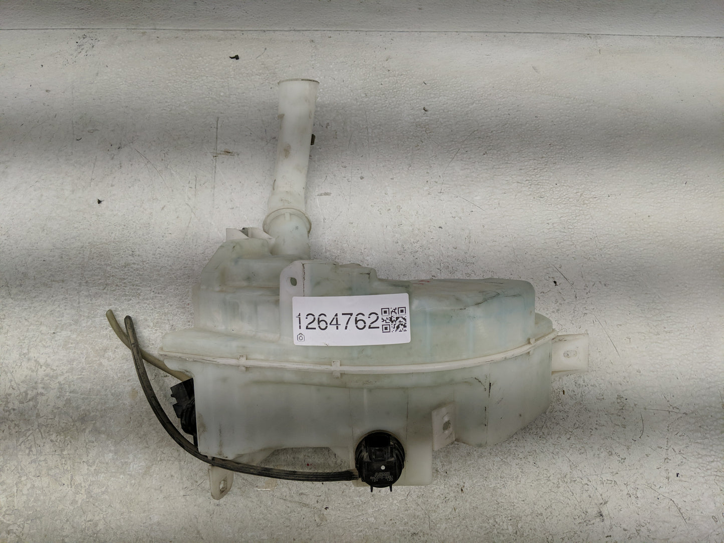 2006-2010 Mazda 5 Windshield Washer Fluid Reservoir Bottle Oem - Oemusedautoparts1.com