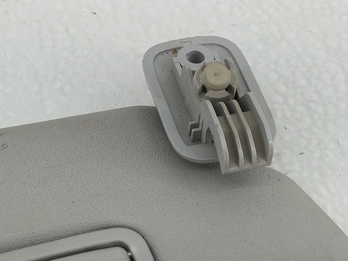 2006-2007 Mazda 5 Sun Visor Shade Replacement Passenger Right Mirror Fits Fits 2006 2007 OEM Used Auto Parts - Oemusedautopa