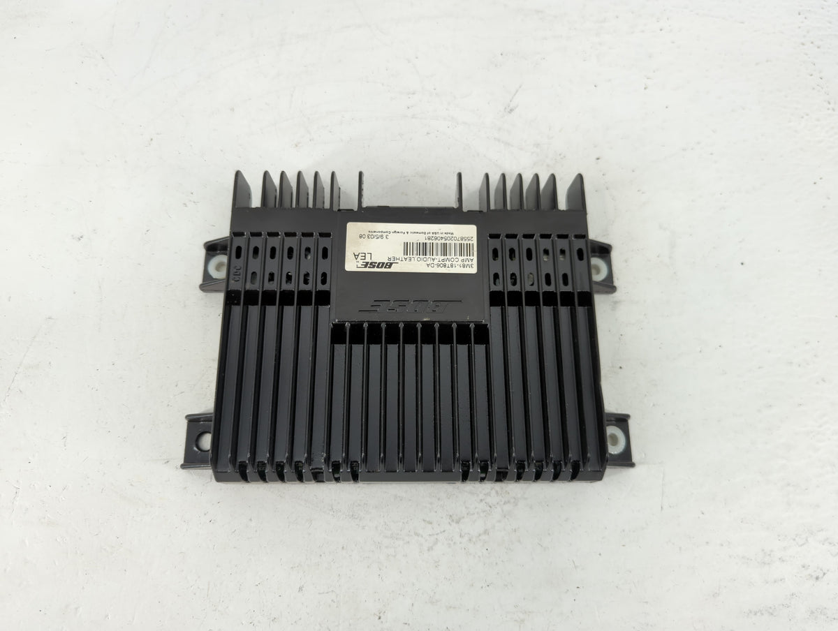 2006 Mazda 6 Radio AM FM Cd Player Receiver Replacement P/N:3M81-18T806-DA OEM Used Auto Parts - Oemusedautoparts1.com