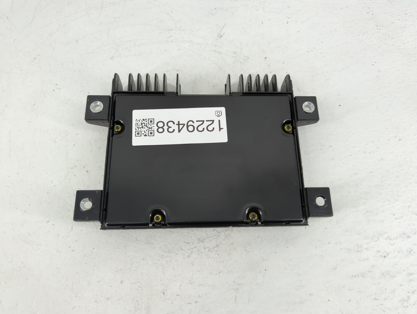 2006 Mazda 6 Radio AM FM Cd Player Receiver Replacement P/N:3M81-18T806-DA Fits OEM Used Auto Parts - Oemusedautoparts1.com