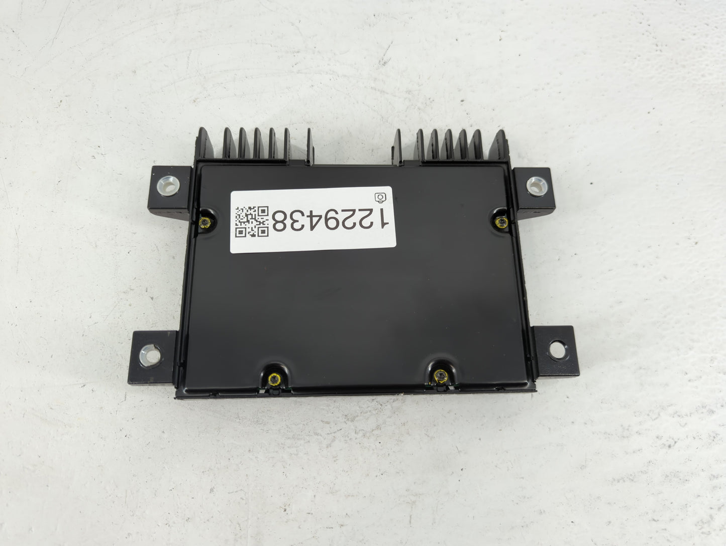 2006 Mazda 6 Radio AM FM Cd Player Receiver Replacement P/N:3M81-18T806-DA Fits OEM Used Auto Parts - Oemusedautoparts1.com