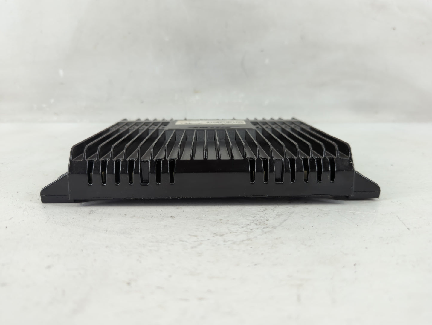 2006 Mazda 6 Radio AM FM Cd Player Receiver Replacement P/N:3M81-18T806-DA Fits OEM Used Auto Parts - Oemusedautoparts1.com