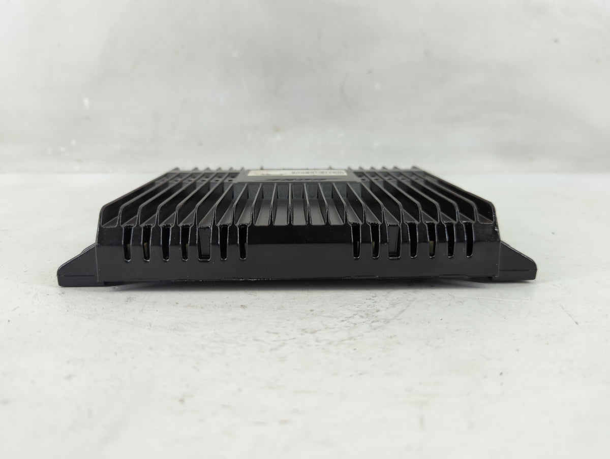 2006 Mazda 6 Radio AM FM Cd Player Receiver Replacement P/N:3M81-18T806-DA OEM Used Auto Parts - Oemusedautoparts1.com