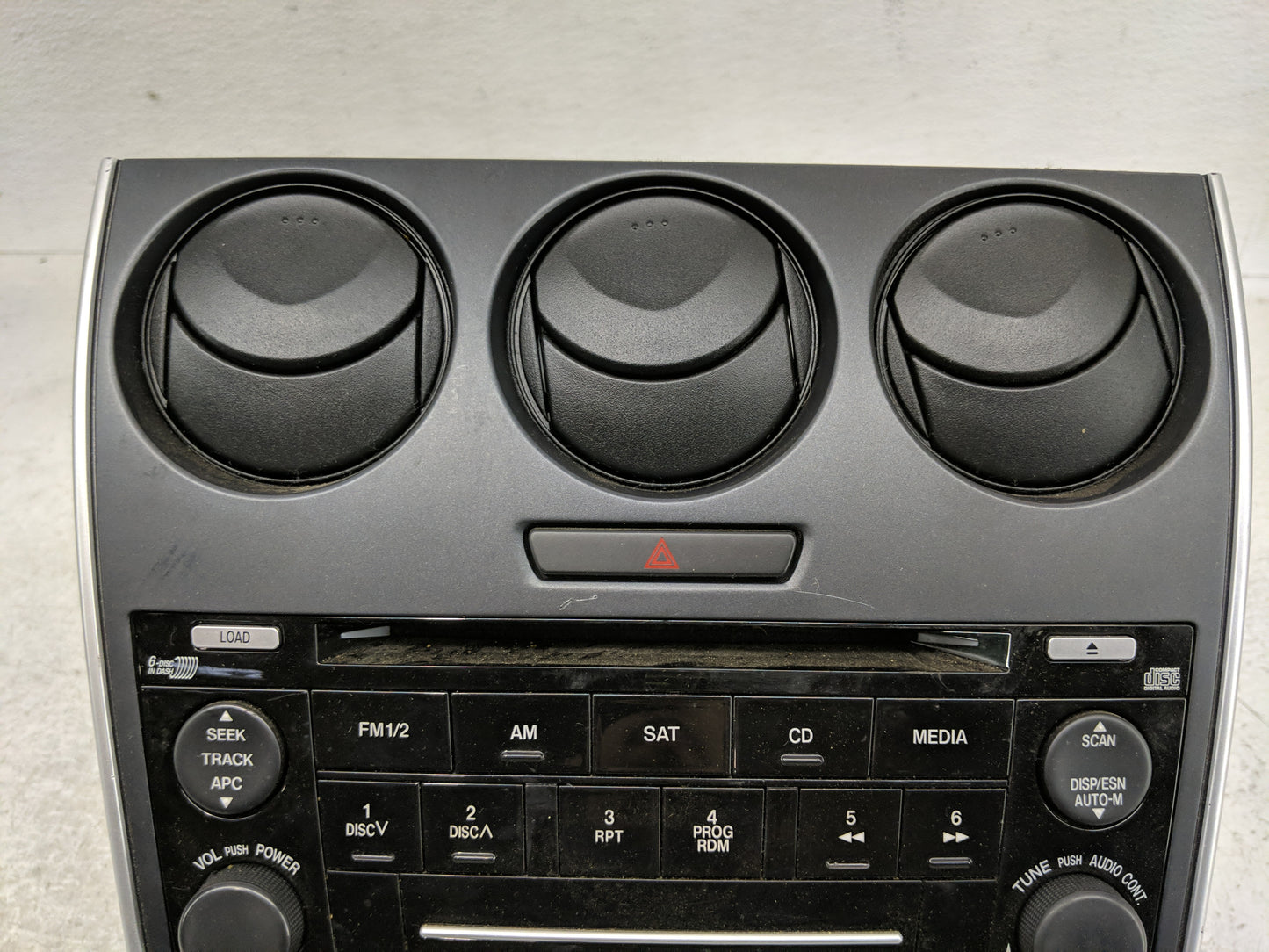 2006-2008 Mazda 6 Radio AM FM Cd Player Receiver Replacement P/N:6M81-18C858-DB Fits Fits 2006 2007 2008 OEM Used Auto Parts