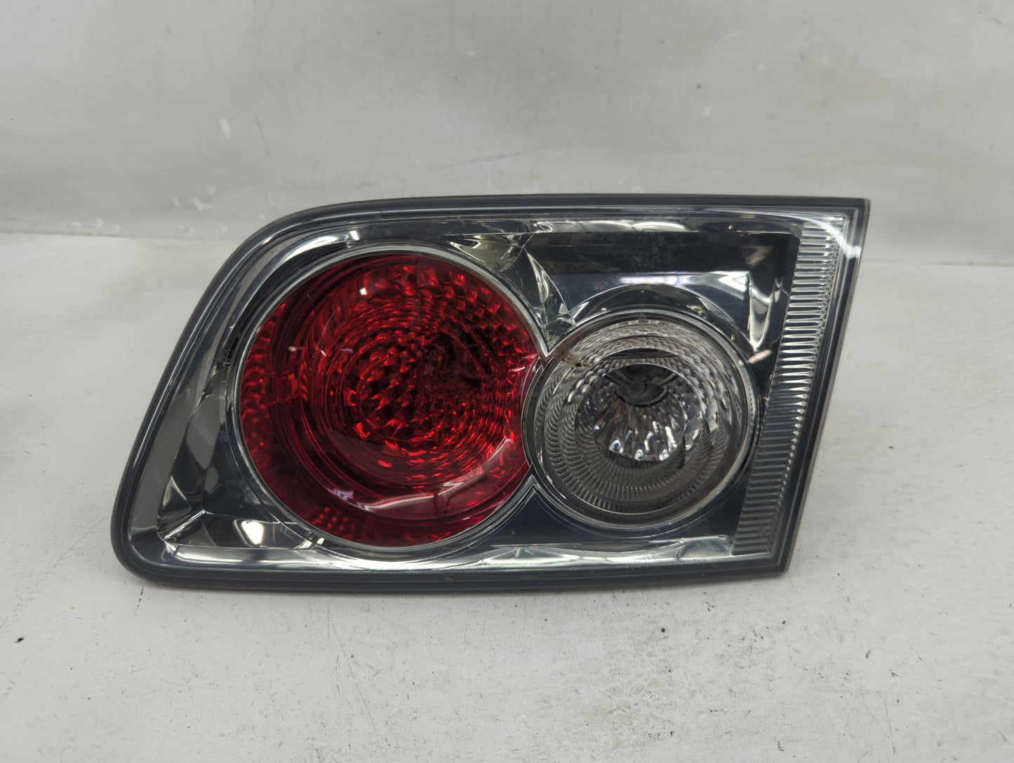 2006-2007 Mazda 6 Tail Light Assembly Passenger Right OEM P/N:2TZ 950 500 Fits Fits 2006 2007 OEM Used Auto Parts - Oemuseda