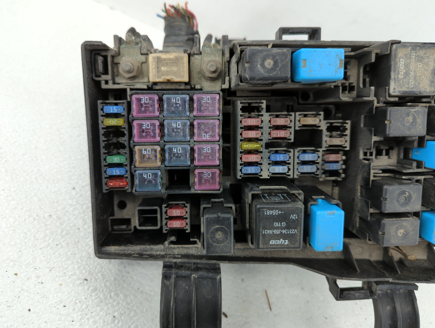 2006-2007 Mazda 6 Fusebox Fuse Box Panel Relay Module P/N:GP9A-66760 Fits Fits 2006 2007 OEM Used Auto Parts - Oemusedautopa