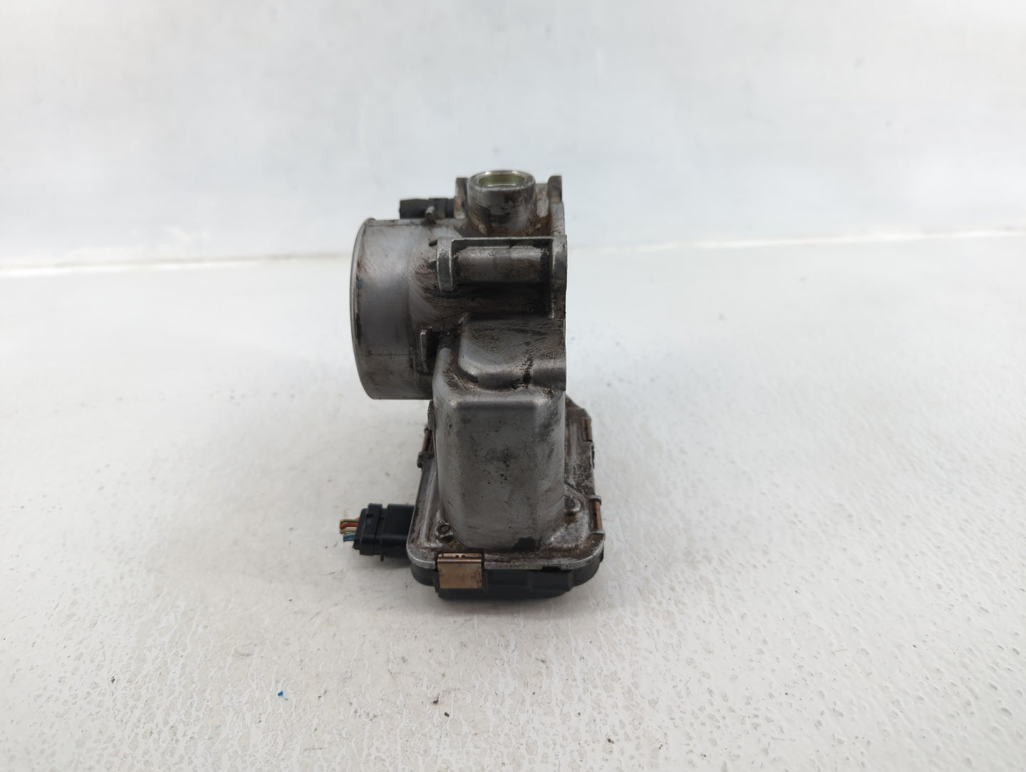 2006-2007 Mazda 6 Throttle Body P/N:L3K9 13 640 Fits Fits 2006 2007 OEM Used Auto Parts - Oemusedautoparts1.com