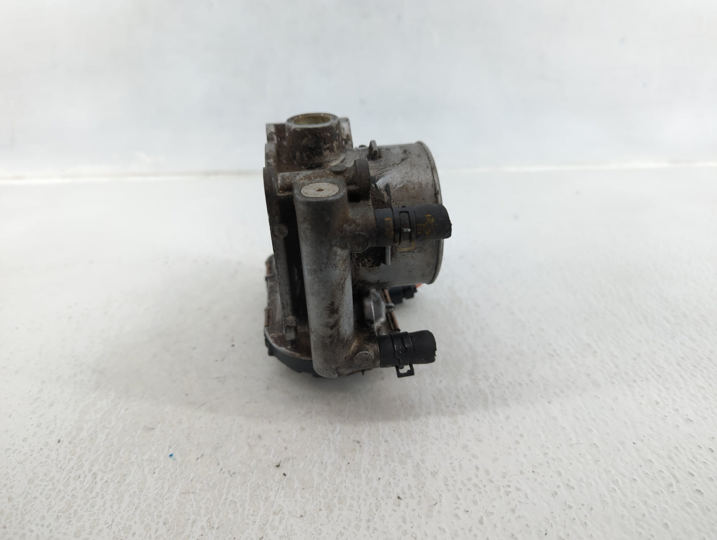 2006-2007 Mazda 6 Throttle Body P/N:L3K9 13 640 Fits Fits 2006 2007 OEM Used Auto Parts - Oemusedautoparts1.com
