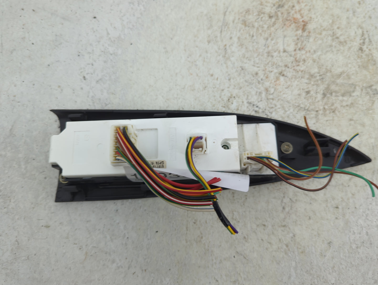 2006 Mazda Mazda6 Master Power Window Switch Replacement Driver Side Left Fits OEM Used Auto Parts - Oemusedautoparts1.com