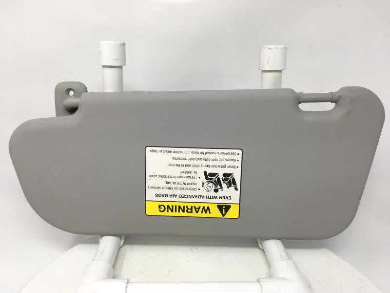 2006 Mazda Mazda 3 Sun Visor Shade Replacement Passenger Right Mirror Fits OEM Used Auto Parts - Oemusedautoparts1.com