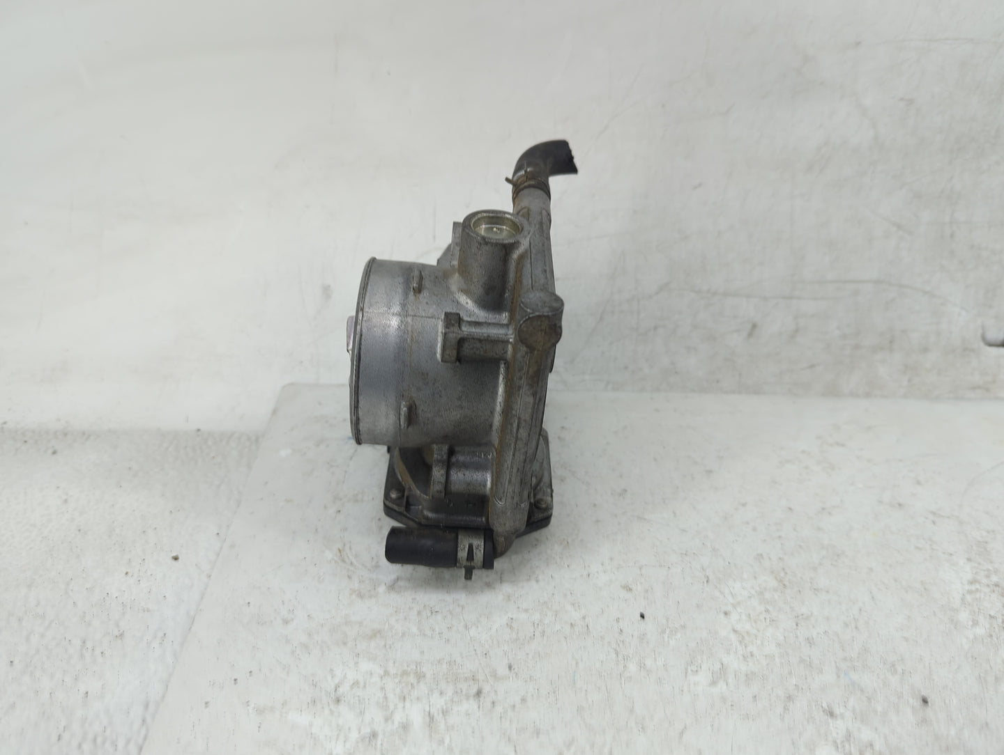 2006 Mazda Miata Throttle Body P/N:LFE2 13 640 A Fits Fits 2007 2008 2009 2010 2011 2012 2013 2014 2015 OEM Used Auto Parts 