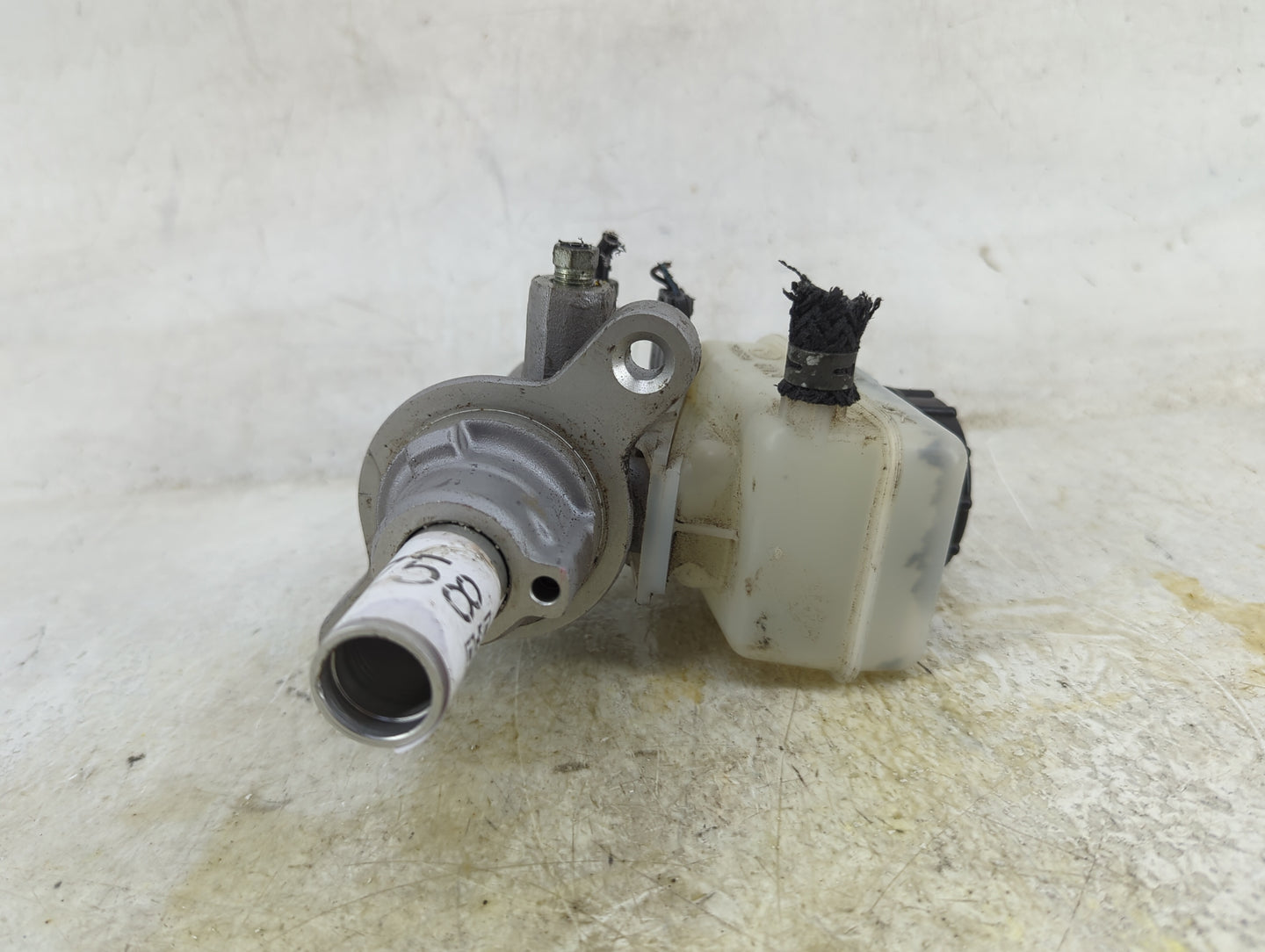 Mazda Miata Brake Master Cylinder 1496758 - Oemusedautoparts1.com