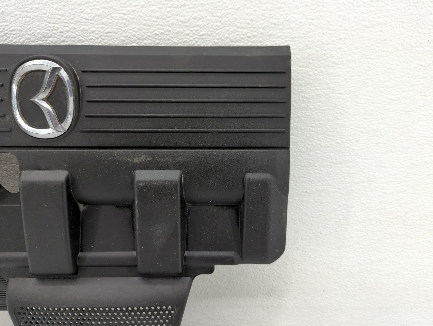 2006 Mazda Miata Engine Cover - Oemusedautoparts1.com