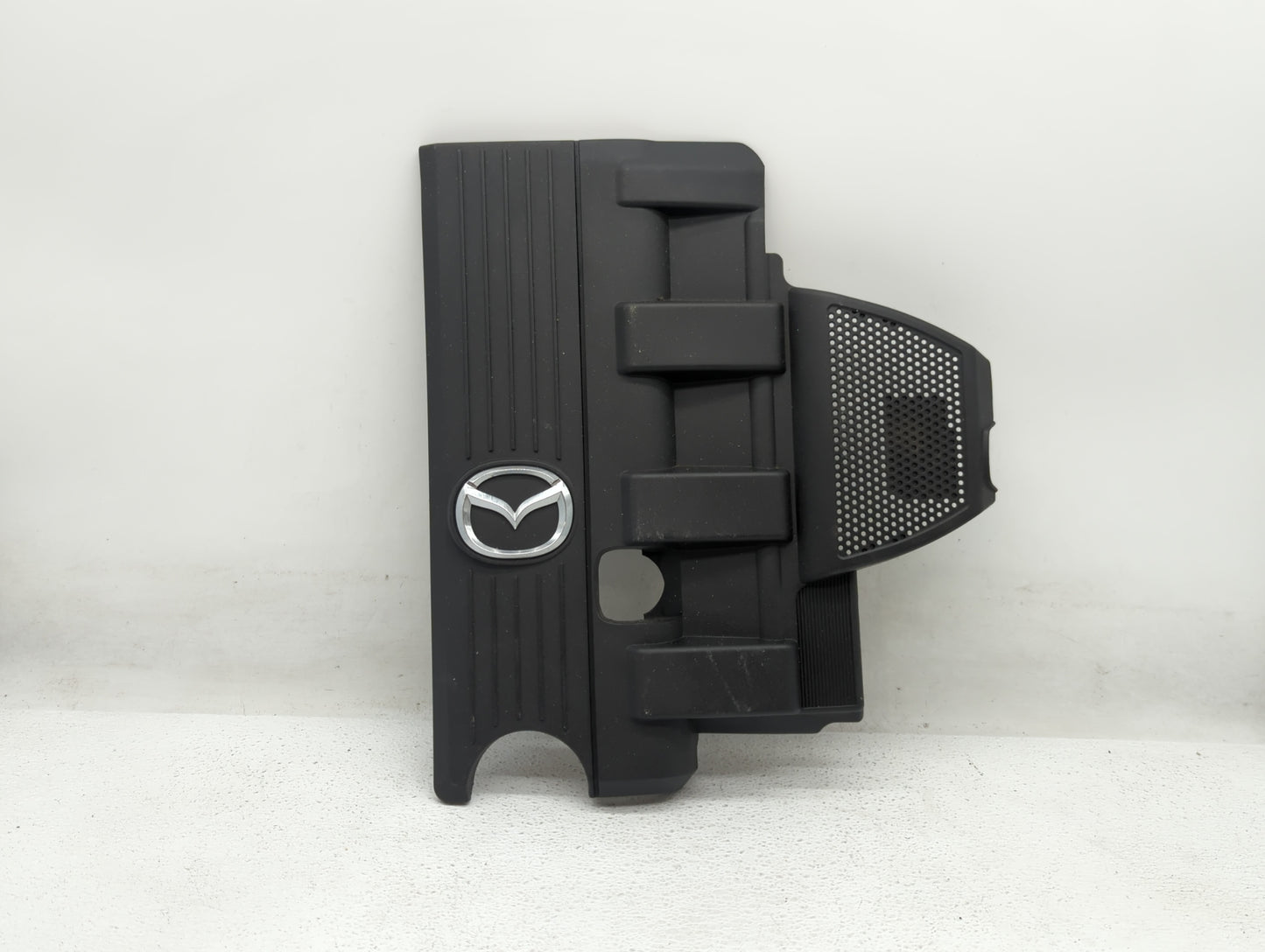 2006 Mazda Miata Engine Cover - Oemusedautoparts1.com